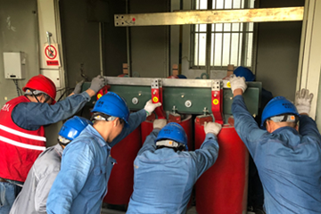 雙杰電氣全密閉移開式固體開關(guān)柜