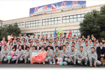  “品質(zhì)服務(wù)，對電負(fù)責(zé)”是勇順電力不變的服務(wù)理念